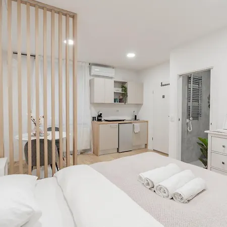 Apartment Classy & Cozy 2 *